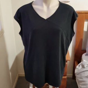 Rockmans black knit top very short sleeves Size Large